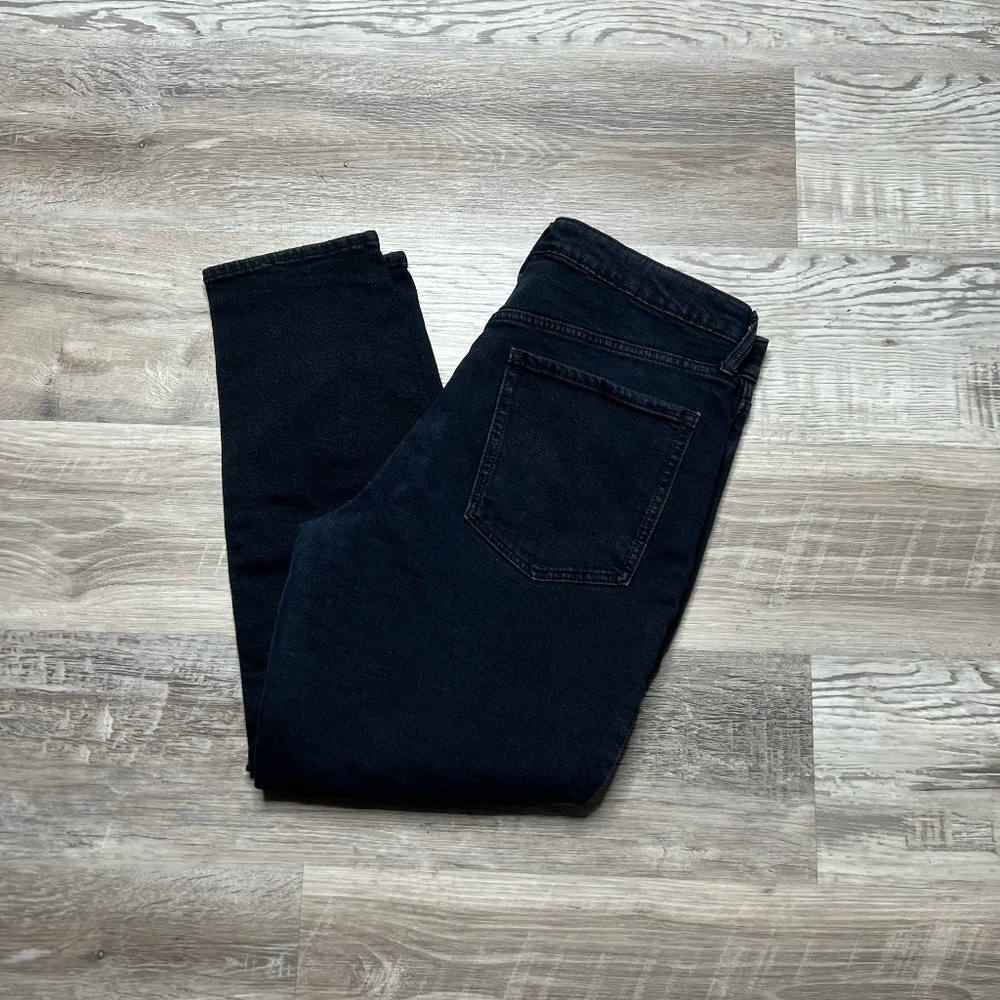 Old Navy OG Straight High Rise Secret-Slim Pockets Size 12 Black Jeans